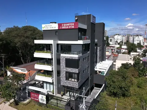 Amaro — Alto da Rua XV, Curitiba